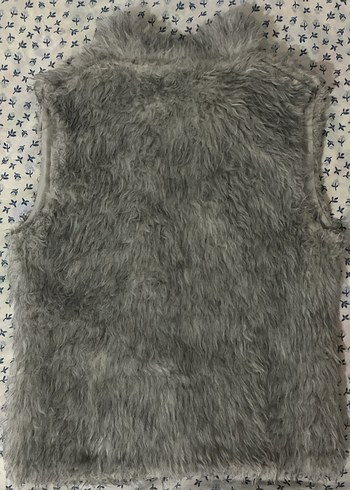 Gri Peluş Yelek - Görsel 4