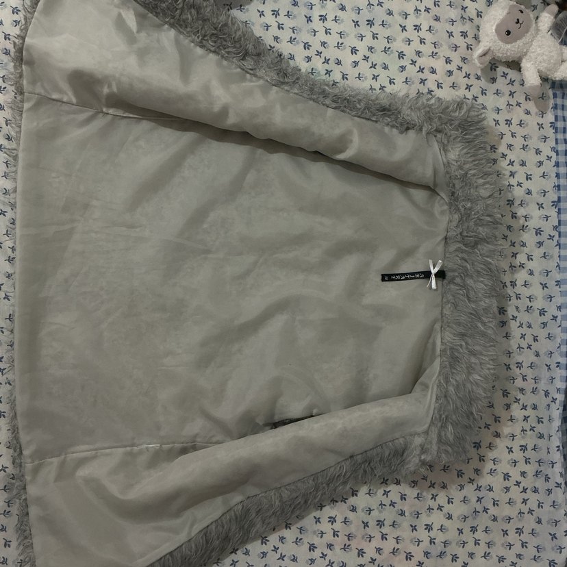 Gri Peluş Yelek - Görsel 2