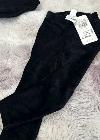 Kız Çocuk Siyah Sıkı Kesim Kürklü Tayt - Görsel 4