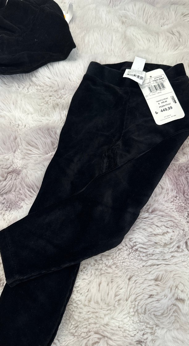 Kız Çocuk Siyah Sıkı Kesim Kürklü Tayt - Görsel 4