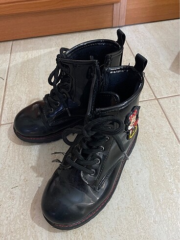 Kiz cocuk bot 31 numara
