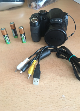 Fujifilm 14 mega pıxels profesyonel fotoğraf makinası 