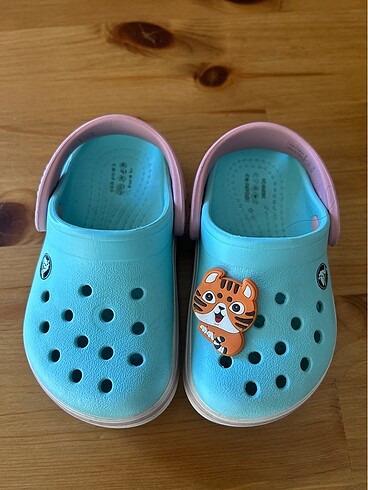 Crocs terlik