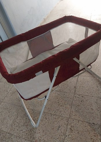 bordo ve beyaz Bebek Beşiği anne yanı - Görsel 4