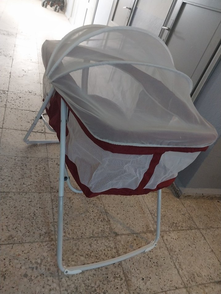 bordo ve beyaz Bebek Beşiği anne yanı - Görsel 3