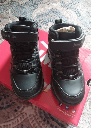 Siyah Erkek Çocuk jump bot - Görsel 2