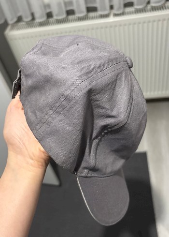 Gri Metal Detaylı Kadın Şapka - Görsel 2