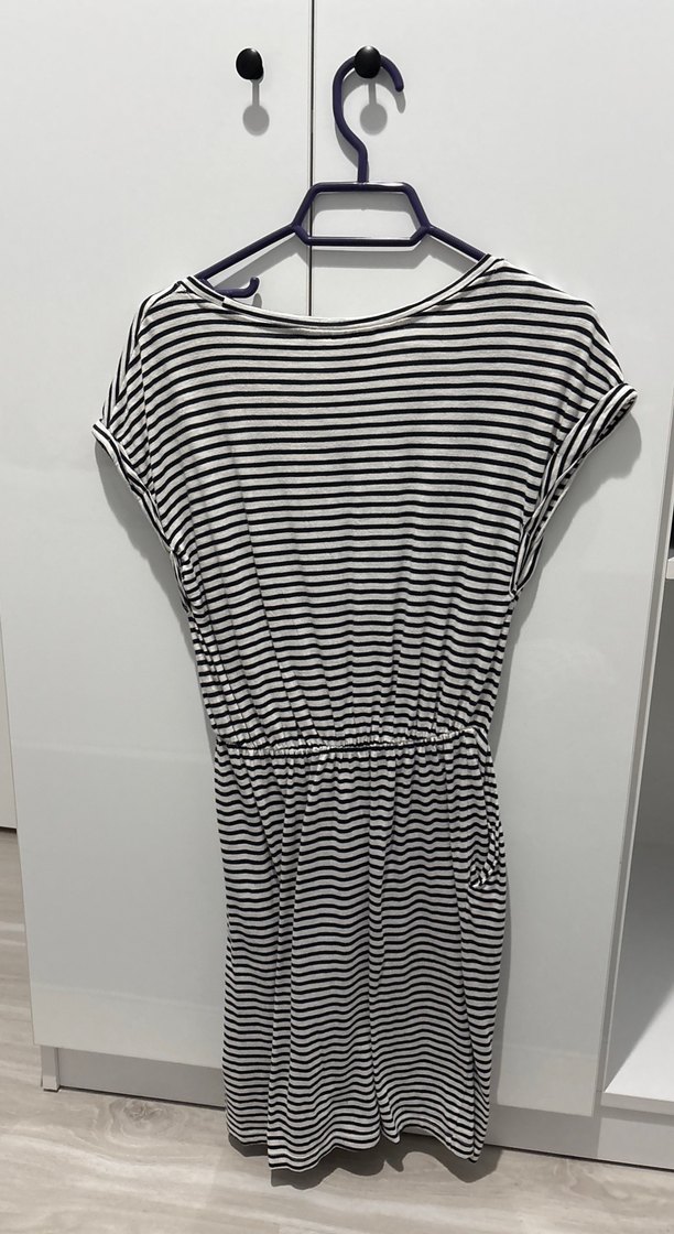 Gri Çizgili Kısa Kollu Midi Elbise - Görsel 2