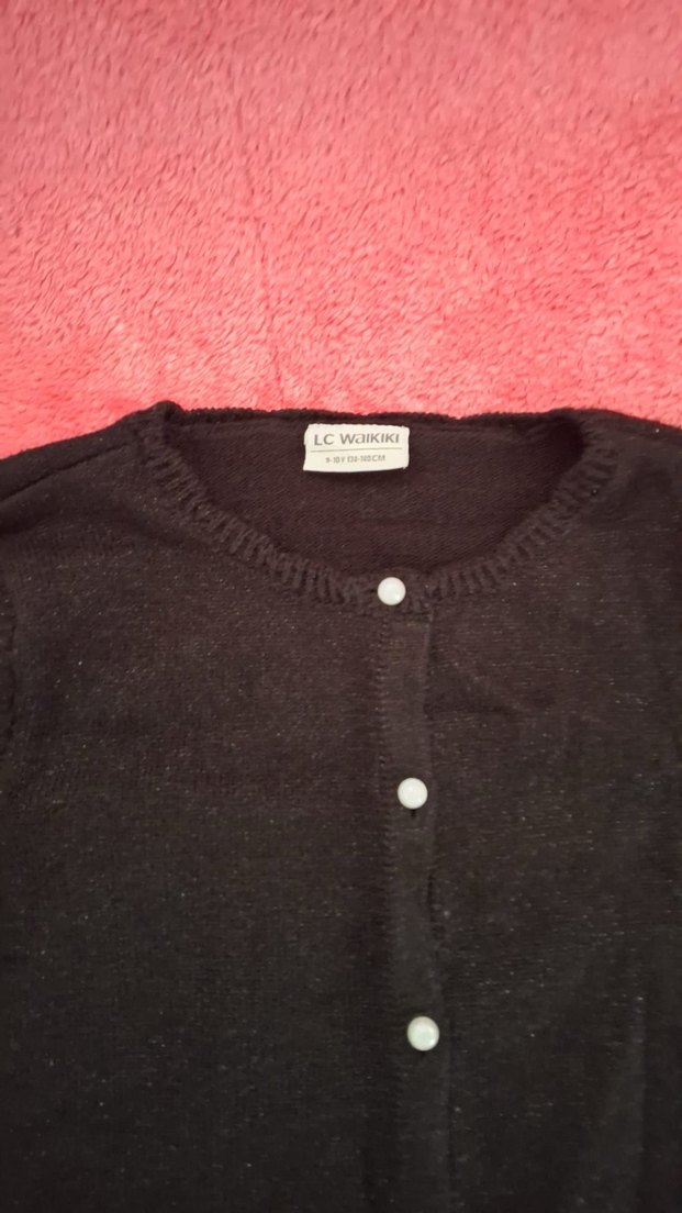 Kız Çocuk Siyah Düğmeli İnce Hırka - Görsel 2