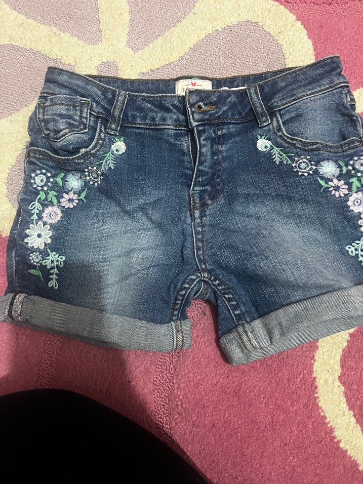 Nakışlı Kız Kot Şort - Görsel 2