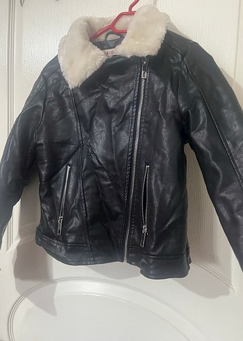 Kız Çocuk Siyah Deri Kürklü Biker Ceket - Görsel 2