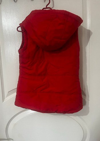 Kırmızı Yüksek Yakalı Düğmeli Kız çocuk Yelek - Görsel 3