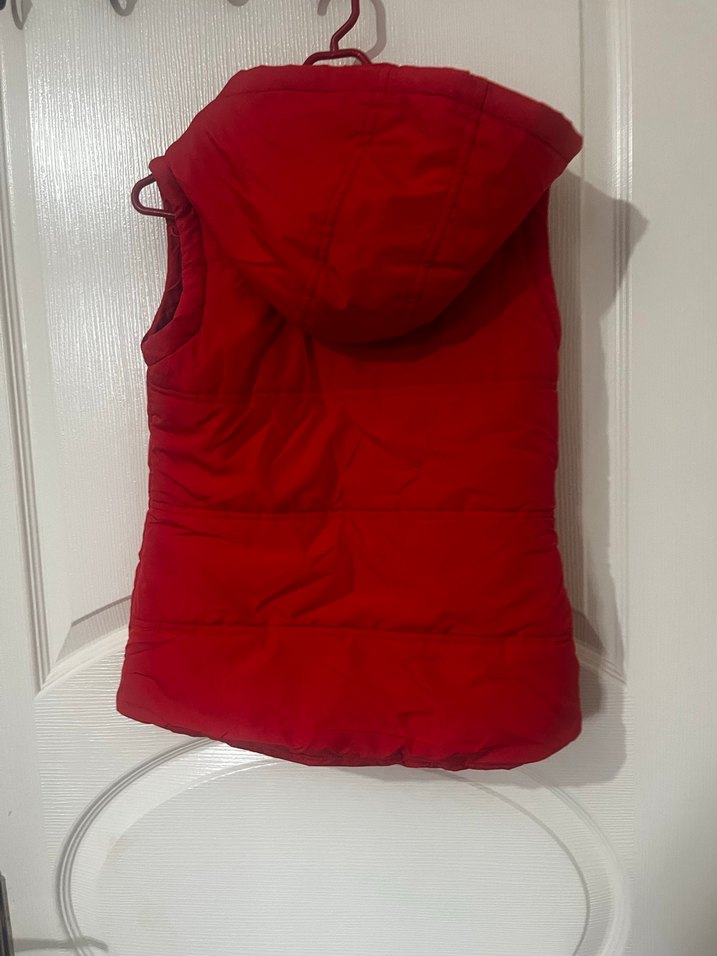 Kırmızı Yüksek Yakalı Düğmeli Kız çocuk Yelek - Görsel 3