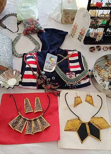 Beden çeşitli Renk Çok zengin takı urunlerim