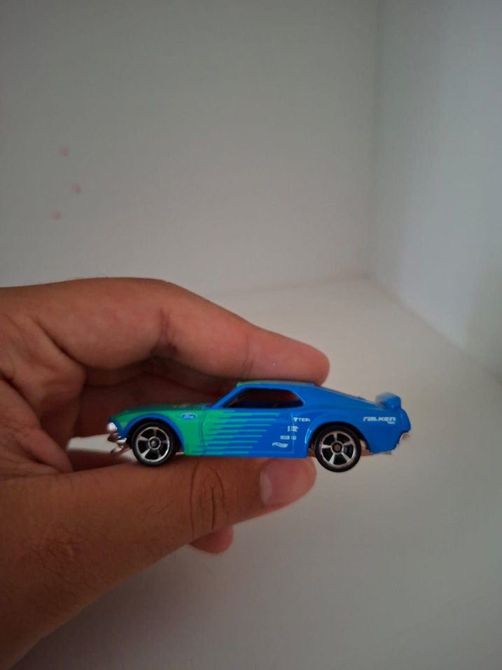 hotwheels ford mustang - Görsel 2