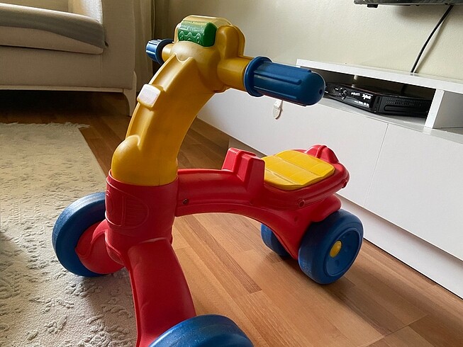İlk bisikletim pedalsız fisher price