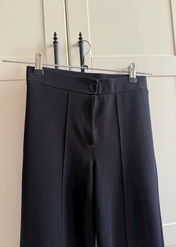 Kadın Siyah Kumaş Kemerli Pantolon - Görsel 3