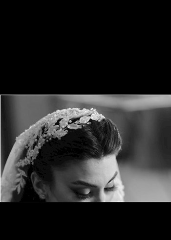 Boncuk İşlemeli Bej Örgü Saç Aksesuarı - Görsel 3