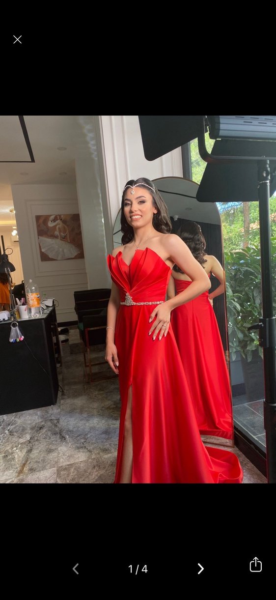 Parlak Kırmızı Drapeli Straplez Uzun Abiye - Görsel 3