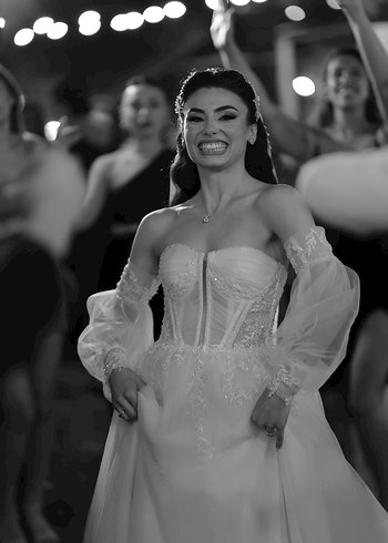 İnce Askılı Straplez Uzun Bohem Gelinlik - Görsel 2