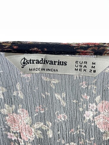 m Beden siyah Renk Stradivarius Kısa Elbise %70 İndirimli.
