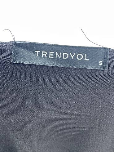 s Beden siyah Renk Trendyol & Milla Bluz %70 İndirimli.