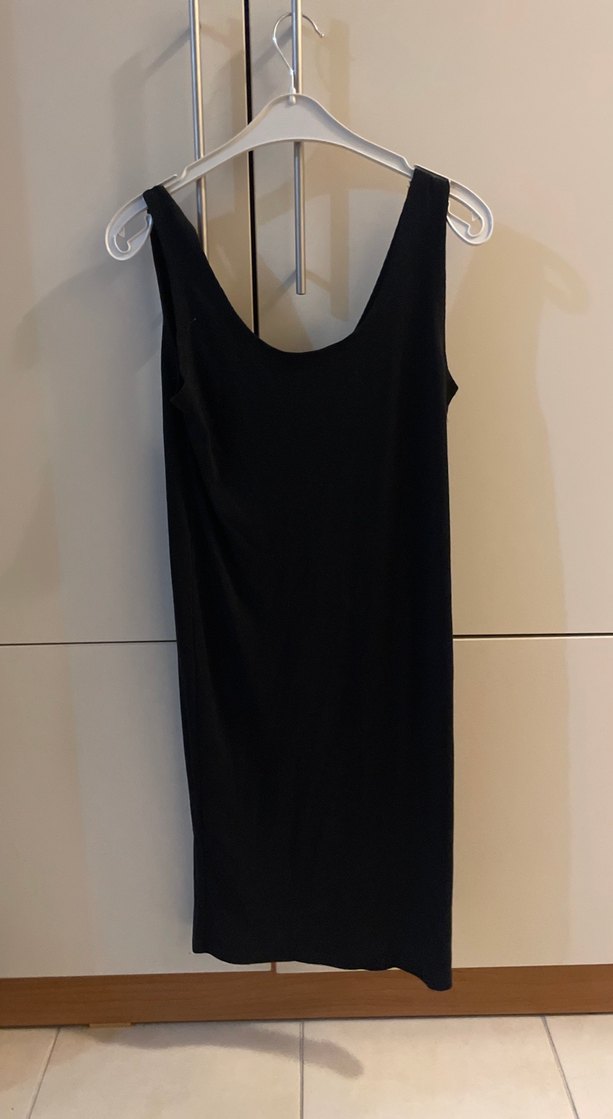 Siyah Uzun Kolsuz Kadın Elbise - Görsel 2