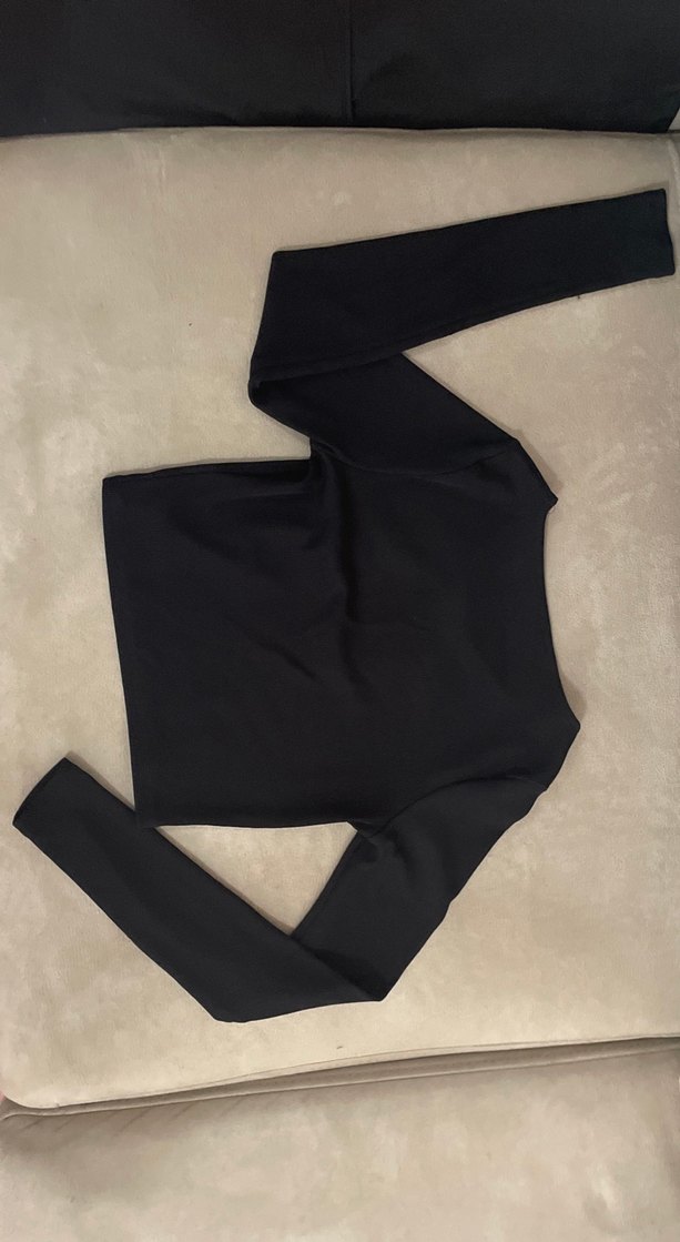 Siyah Uzun Kollu Crop Top - Görsel 2