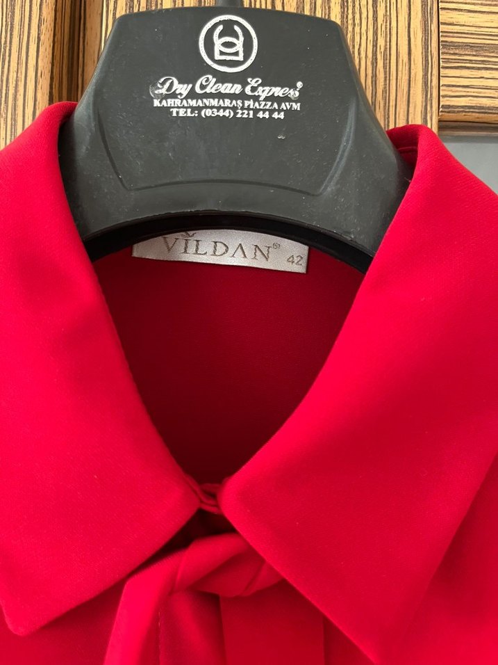 Kırmızı Uzun Kollu Kadın Tunik - Görsel 3