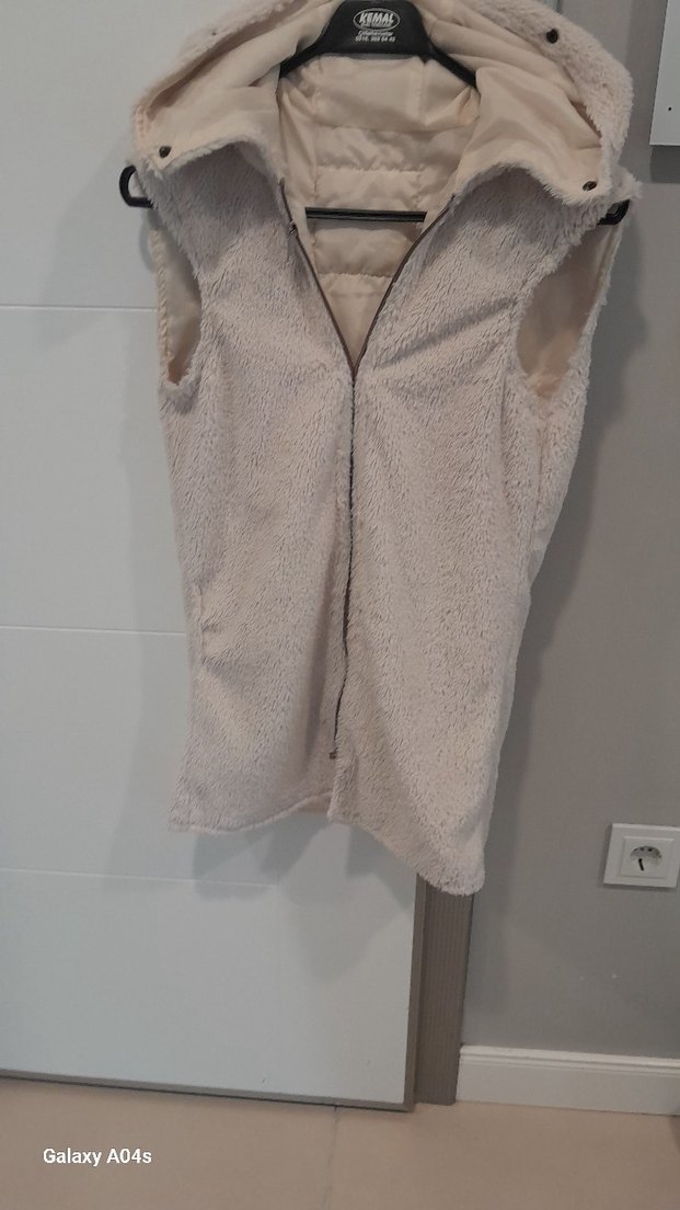 Kadın Beyaz Kolsuz Fermuarlı Yelek - Görsel 2