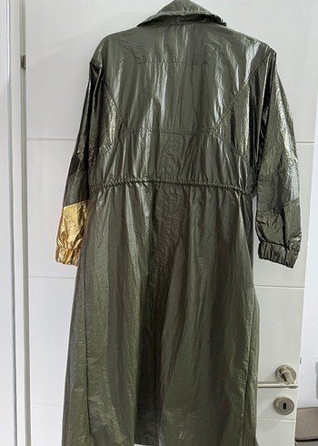 Parlak Kamuflajlı Kadın Uzun Yağmurluk - Görsel 2