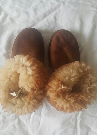 37 Beden camel Renk Ugg bot 