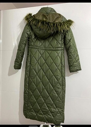 Yeşil şişme mont