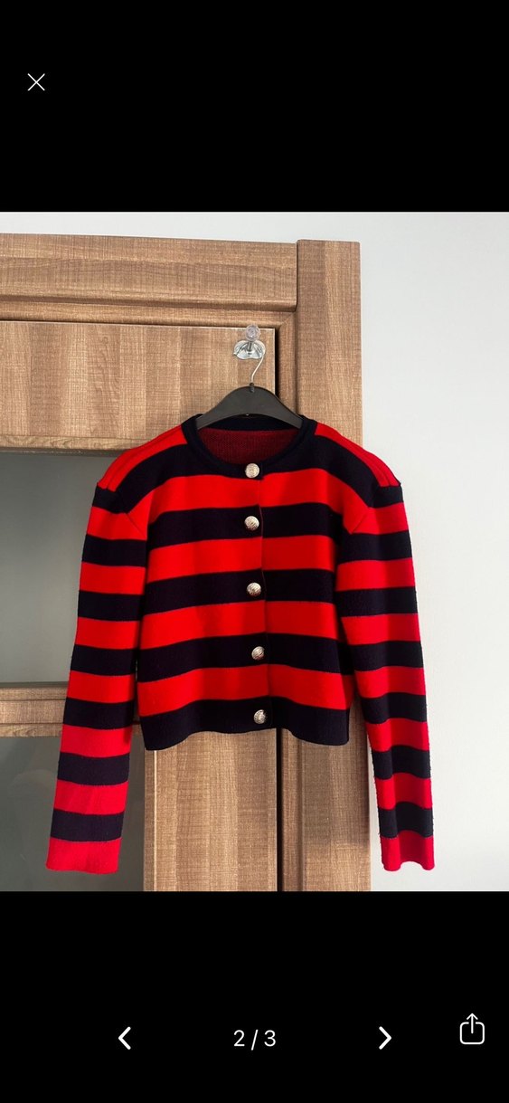 Düğmeli Kırmızı Siyah Çizgili Örgü Hırka - Görsel 2