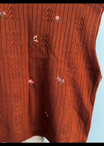 Bohem Nakışlı Kahverengi Kolsuz Triko Süveter - Görsel 2