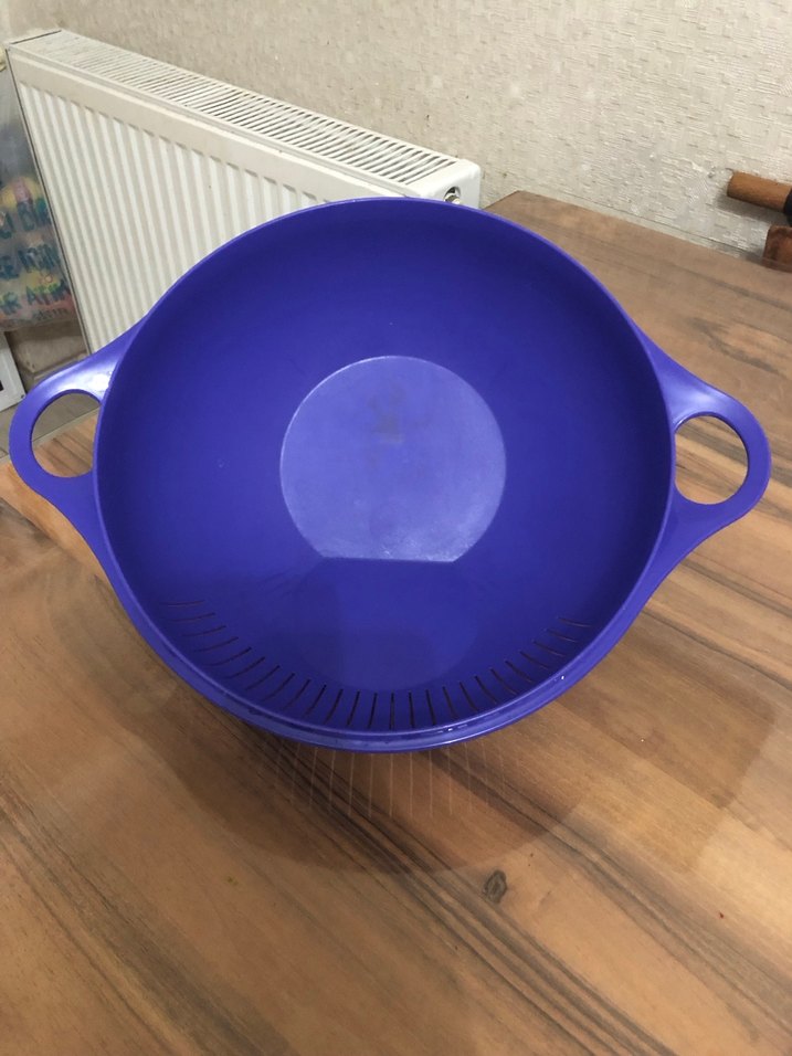 Parlak Mavi Plastik Süzgeç - Görsel 3