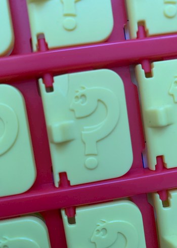 Orjinal Hasbro Bil Bakalım Kim Akıl oyunu - Görsel 3