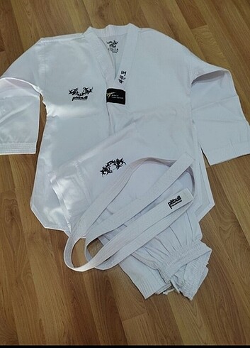 12-13 Yaş Beden beyaz Renk Pitbull taekwondo kıyafeti 