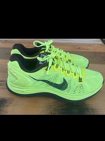 Nike spor ayakkabı