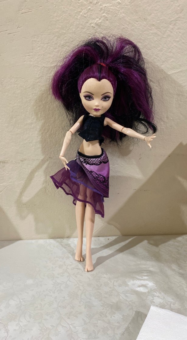 Mor Saçlı Karanlık Bebek - Görsel 3