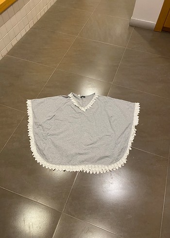 Kız Çocuk Gri Keten Fırfırlı Bohem Panço - Görsel 3