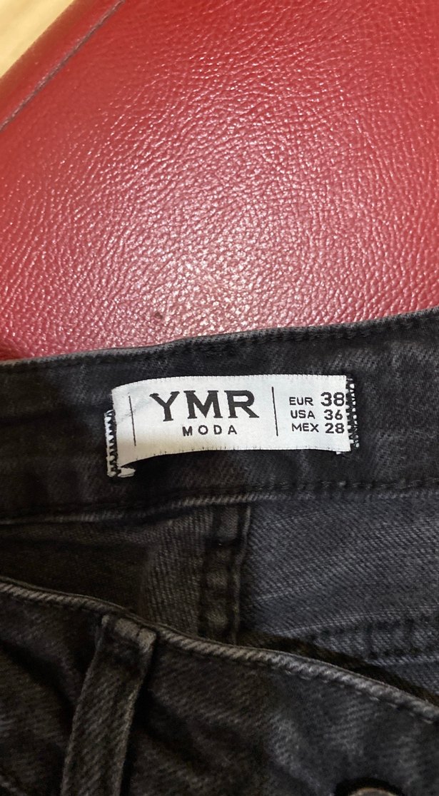 Siyah Batik Desenli Kadın Kot Pantolon - Görsel 3