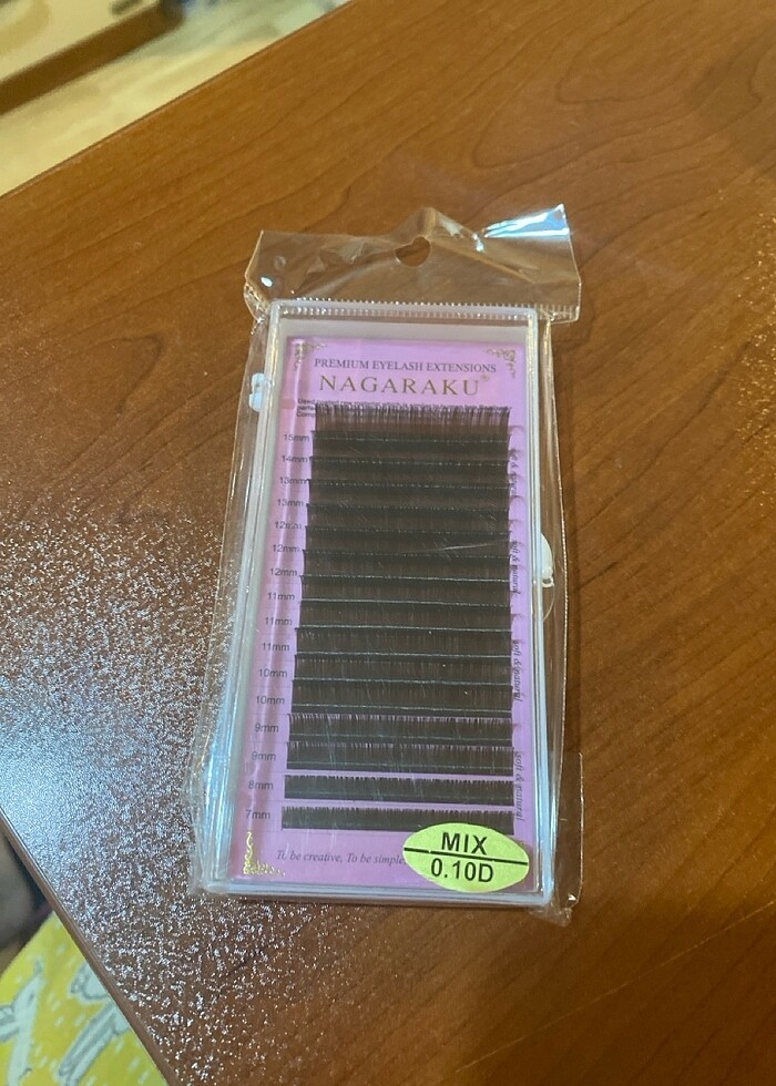 Takma ipek kirpik profosyenel kaliteli güzellik salonlarında tak - Görsel 2