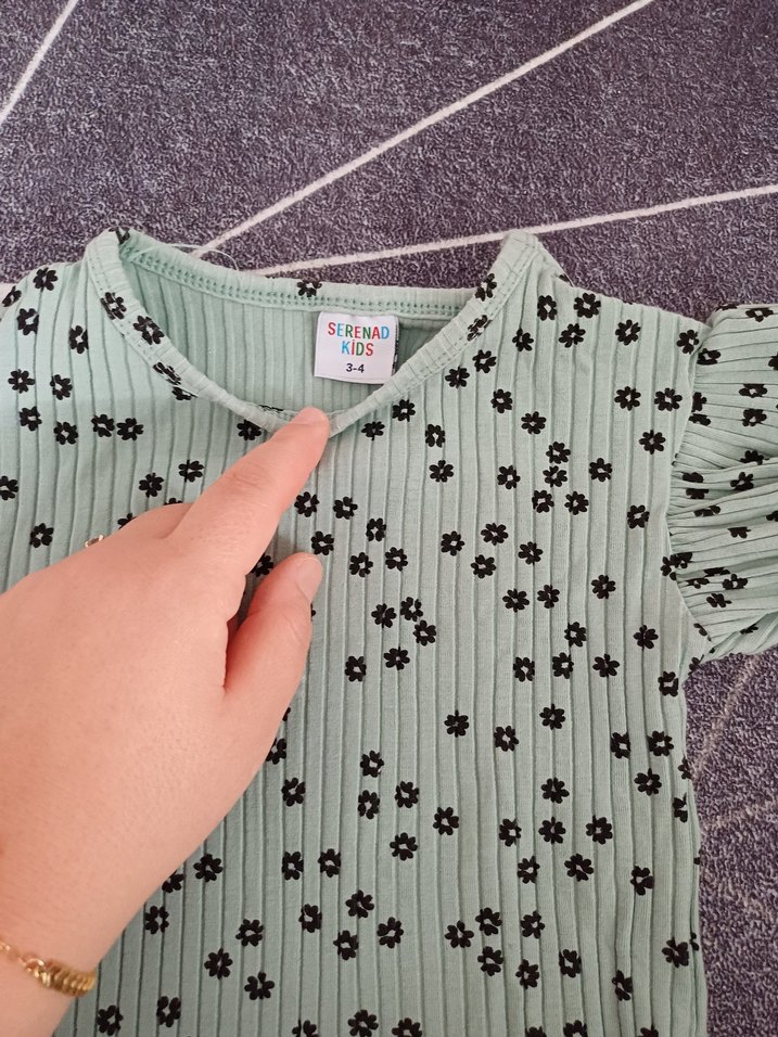 Kız Çocuk Gri Çiçek Desenli Kısa Kollu Bluz - Görsel 3