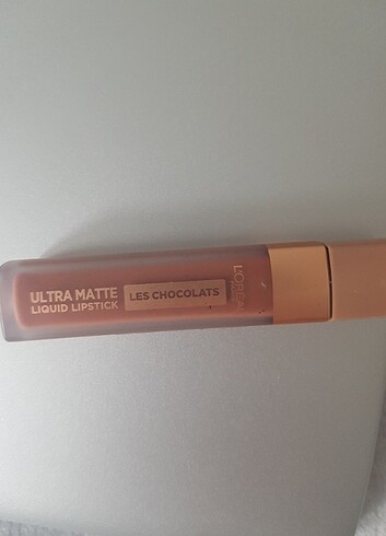 Loreal Paris Les chocolats lipstick