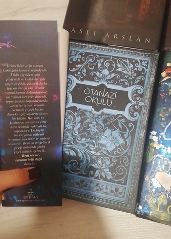 Beden Renk Wattpad kitapları. Fiyatlar farklı,hesabımda fiyatlar bulunuyor.