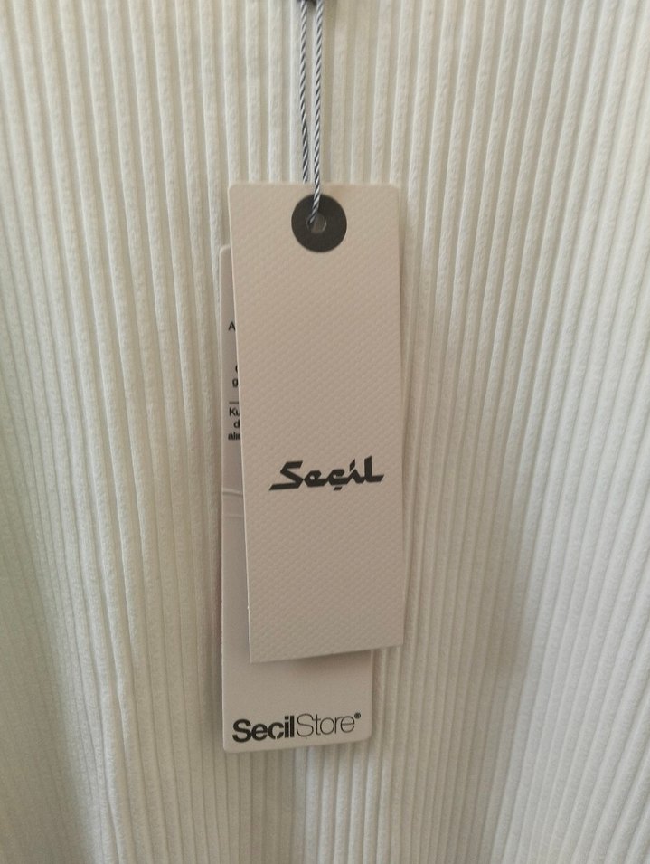 Tül Detaylı Beyaz Kadın Bluz - Görsel 3