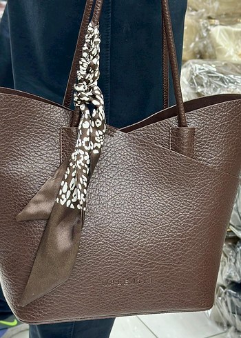 Kemer Detaylı Deri Kadın Çanta - Görsel 2