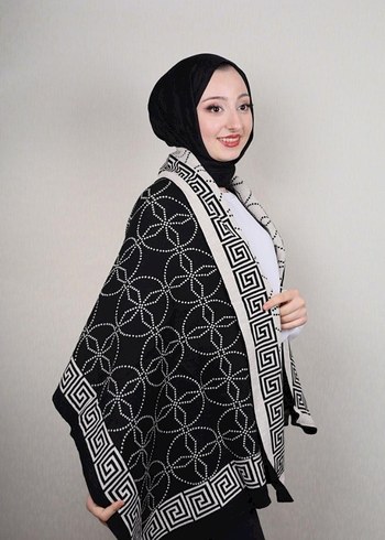 Siyah Drapeli Kadın Şal - Görsel 6