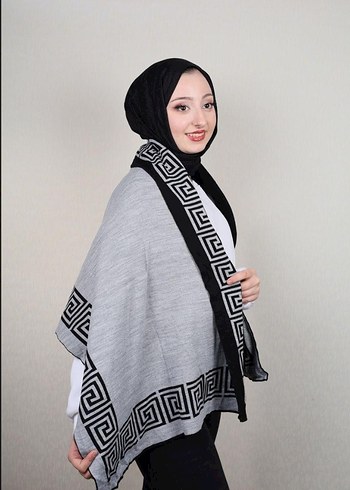 Siyah Drapeli Kadın Şal - Görsel 12